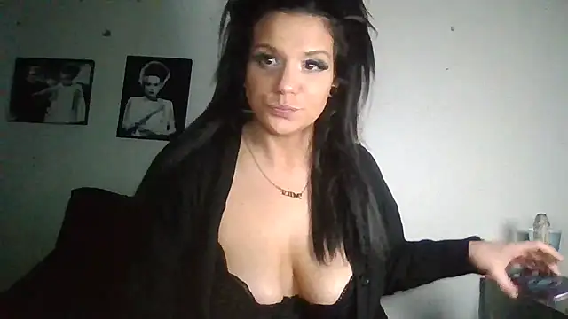 ovmilf online show from May 2026 05:32:01 PM