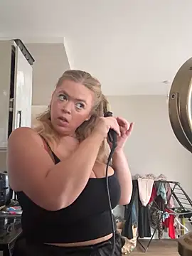 KaylaTrudi online show from November 2025 10:21:02 AM