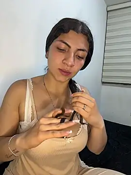 arieel  722 online show from November 2025 04:17:01 AM