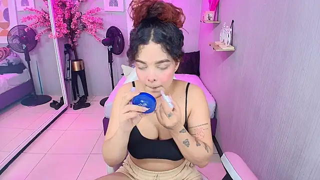 Maggy t18 online show from May 2026 03:38:02 AM