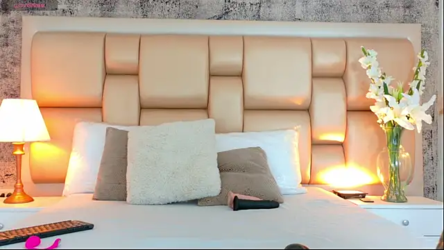 Edna Copper online show from January 2026 03:54:01 AM