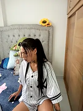 Snapshot of Babyboo_honey chatting on November 2025 12:42:02 PM Babyboo honey online show from November 2025 12:42:02 PM