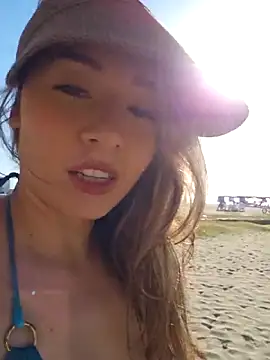 Natasanz online show from December 2025 08:44:01 PM