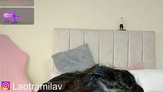 juliettaa 1 online show from May 2026 12:50:02 AM
