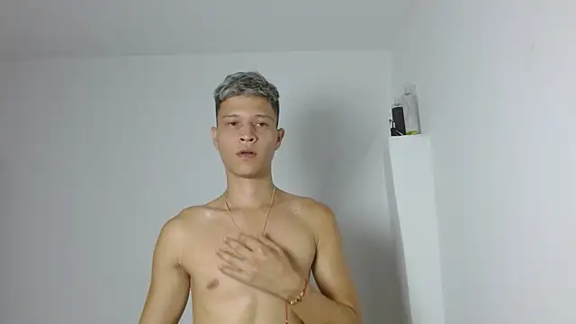 Twinkcock22 online show from May 2026 02:52:02 AM