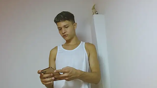 Twinkcock22 online show from May 2026 03:52:01 AM