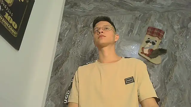 Twinkcock22 online show from November 2025 01:28:01 AM