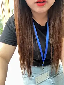 Snapshot of PhuongNhi21 chatting on November 2025 12:59:02 AM PhuongNhi21 online show from November 2025 12:59:02 AM