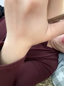 Snapshot of PhuongNhi21 chatting on November 2025 01:04:01 PM PhuongNhi21 online show from November 2025 01:04:01 PM