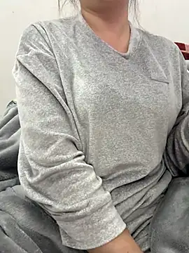 Snapshot of PhuongNhi21 chatting on November 2025 02:39:02 PM PhuongNhi21 online show from November 2025 02:39:02 PM