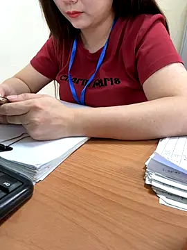 Snapshot of PhuongNhi21 chatting on November 2025 12:58:02 AM PhuongNhi21 online show from November 2025 12:58:02 AM