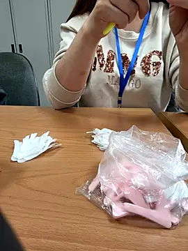 Snapshot of PhuongNhi21 chatting on October 2025 01:48:02 AM PhuongNhi21 online show from October 2025 01:48:02 AM