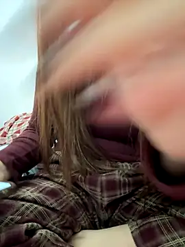 Snapshot of PhuongNhi21 chatting on December 2025 02:52:01 PM PhuongNhi21 online show from December 2025 02:52:01 PM