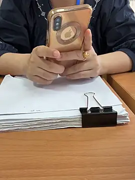 Snapshot of PhuongNhi21 chatting on November 2025 01:09:01 AM PhuongNhi21 online show from November 2025 01:09:01 AM