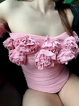 Tina Ty online show from November 2025 12:42:02 AM