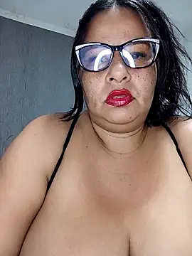 Snapshot of RosenRot07 chatting on October 2025 02:23:01 AM RosenRot07 online show from October 2025 02:23:01 AM