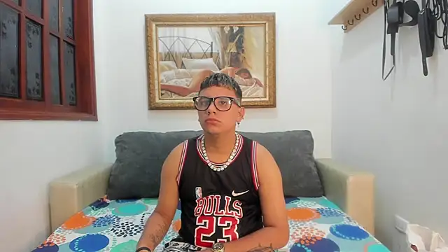 DavilANDkevin2 online show from October 2025 02:47:01 AM