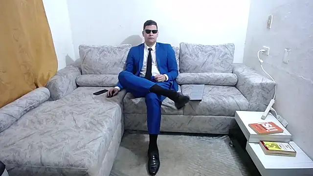 Victor Maitland online show from October 2025 06:31:02 PM