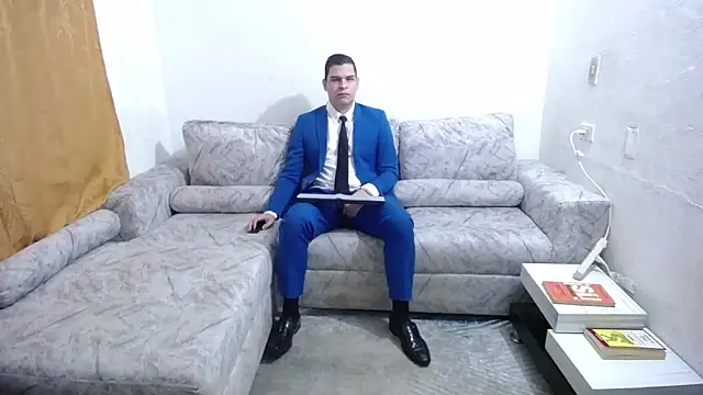 Victor Maitland online show from October 2025 07:54:02 PM