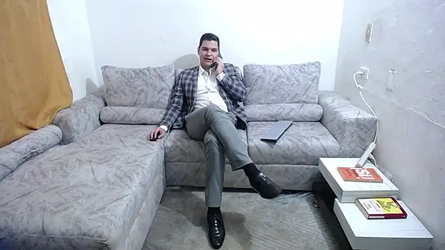 Victor Maitland online show from October 2025 08:20:02 PM