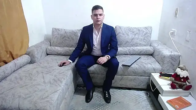 Snapshot of Victor_Maitland chatting on December 2025 03:54:01 AM Victor Maitland online show from December 2025 03:54:01 AM