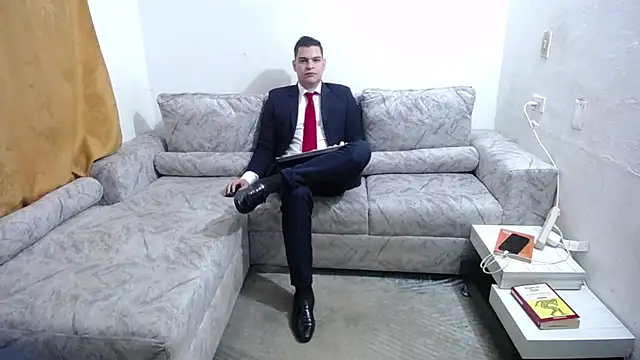 Victor Maitland online show from November 2025 03:34:01 AM