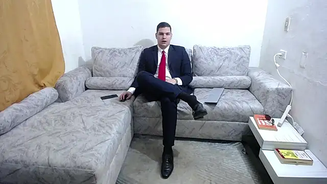 Victor Maitland online show from October 2025 08:21:02 PM