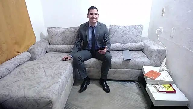 Victor Maitland online show from October 2025 03:51:02 AM