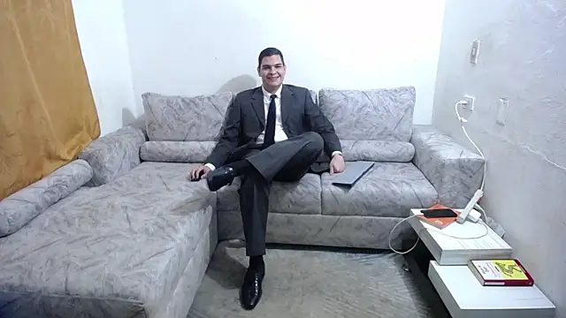 Victor Maitland online show from October 2025 03:38:01 AM