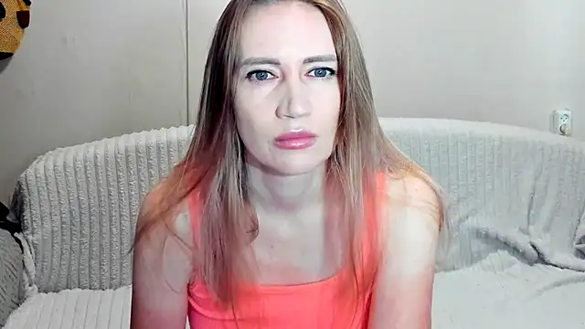 JessFoxxx online show from May 2026 03:43:01 AM