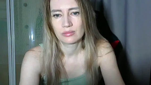 JessFoxxx online show from March 2026 04:00:01 AM