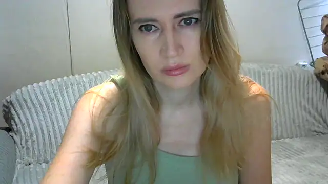 JessFoxxx online show from February 2026 04:10:01 AM