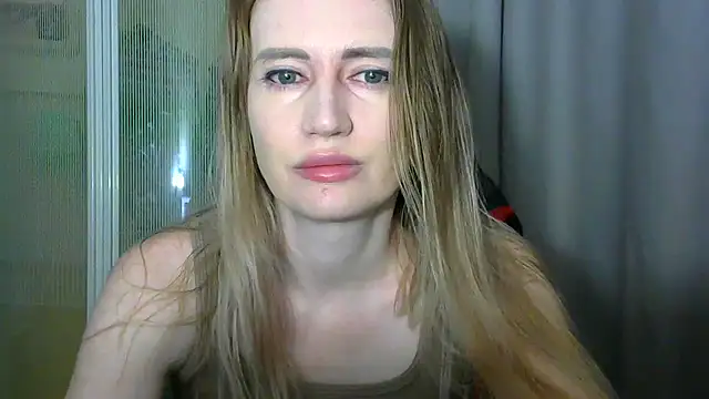 JessFoxxx online show from February 2026 03:18:01 AM