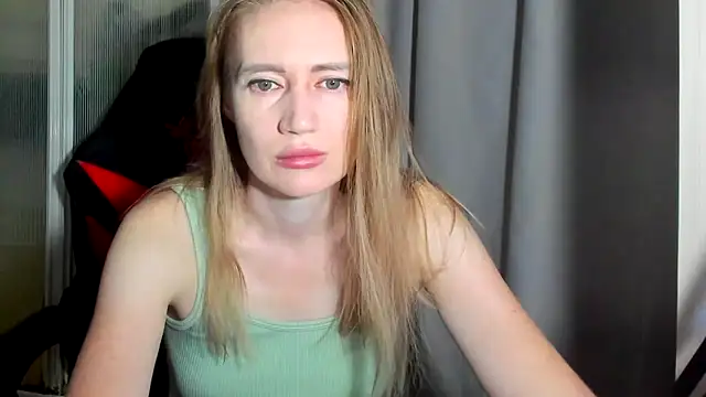 JessFoxxx online show from May 2026 02:30:01 AM