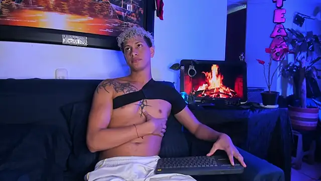 ECSTASYX2 2001 online show from March 2026 05:15:01 AM