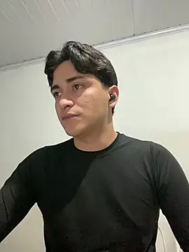 Tavinho067 online show from May 2026 01:13:02 AM