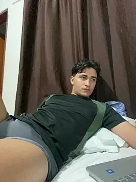 Tavinho067 online show from June 2026 06:19:02 AM