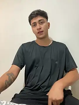 Tavinho067 online show from October 2025 03:55:01 PM