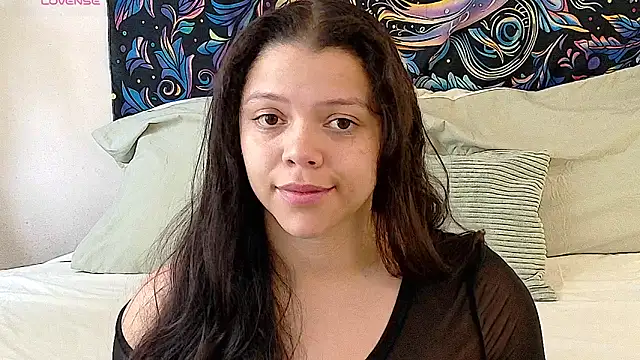Snapshot of Amanda_sweet chatting on May 2026 01:21:01 PM Amanda sweet online show from May 2026 01:21:01 PM
