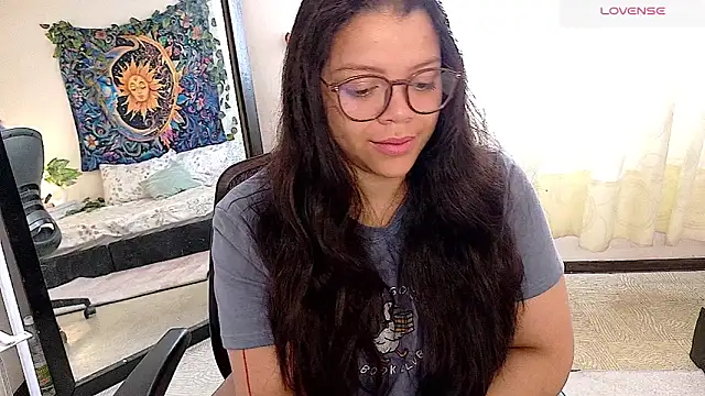 Snapshot of Amanda_sweet chatting on May 2026 02:45:01 PM Amanda sweet online show from May 2026 02:45:01 PM