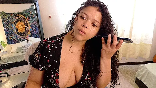 Snapshot of Amanda_sweet chatting on June 2026 01:33:02 PM Amanda sweet online show from June 2026 01:33:02 PM
