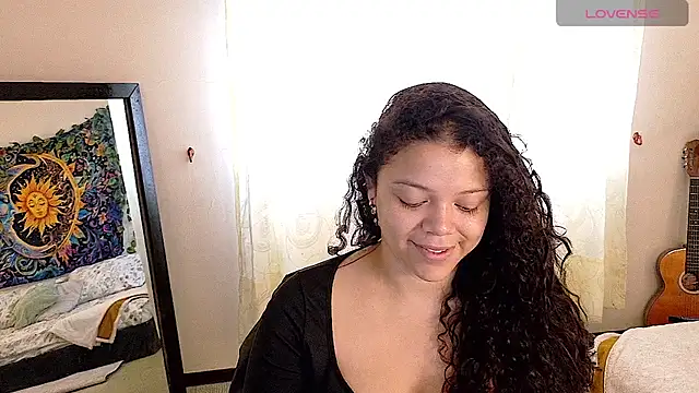 Snapshot of Amanda_sweet chatting on April 2026 12:53:02 PM Amanda sweet online show from April 2026 12:53:02 PM