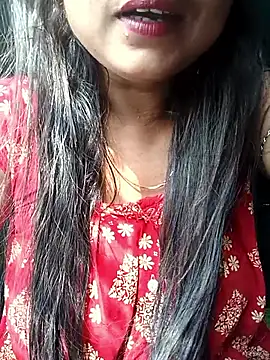 Snapshot of Desi_couple305 chatting on October 2025 08:27:01 AM Desi couple305 online show from October 2025 08:27:01 AM