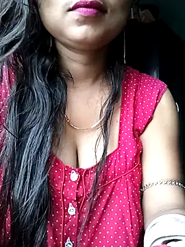 Snapshot of Desi_couple305 chatting on October 2025 02:24:02 AM Desi couple305 online show from October 2025 02:24:02 AM