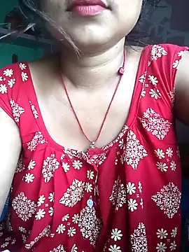 Snapshot of Desi_couple305 chatting on September 2025 01:30:01 AM Desi couple305 online show from September 2025 01:30:01 AM
