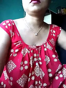 Snapshot of Desi_couple305 chatting on September 2025 01:34:01 AM Desi couple305 online show from September 2025 01:34:01 AM