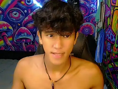 Snapshot of kenbigcockxx chatting on June 2026 07:00:01 PM kenbigcockxx online show from June 2026 07:00:01 PM