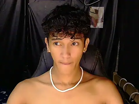 kenbigcockxx online show from April 2026 01:17:02 PM