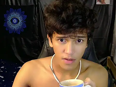 kenbigcockxx online show from February 2026 09:44:01 PM