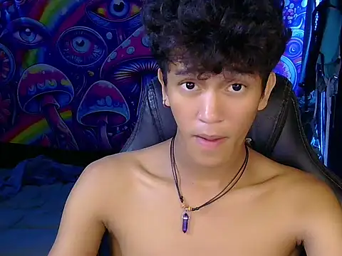 Snapshot of kenbigcockxx chatting on June 2026 05:18:01 PM kenbigcockxx online show from June 2026 05:18:01 PM